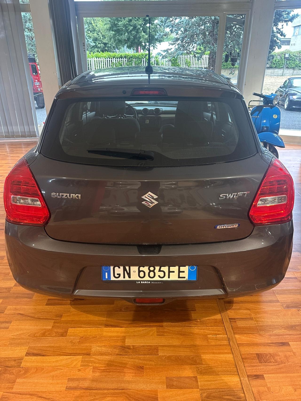 Suzuki Swift 1.2 Hybrid Top