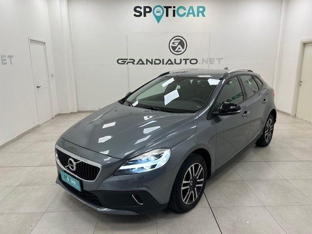 VOLVO V40 II - Cross Country 2.0 d2 my19