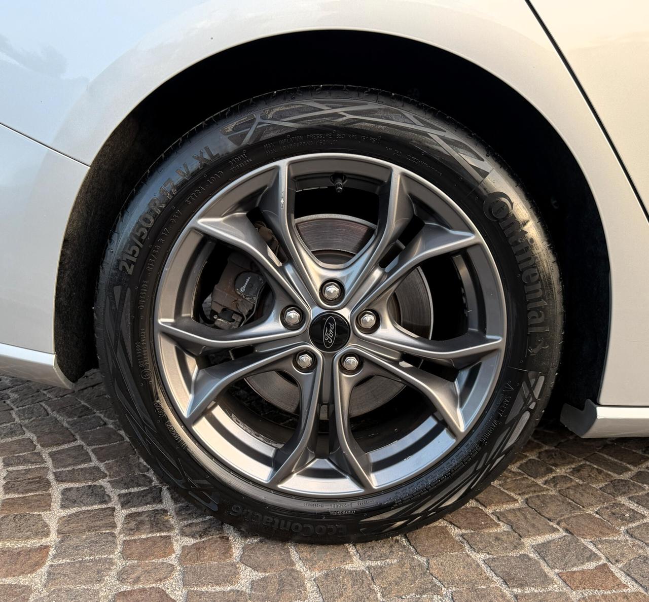 Ford Focus 1.5 EcoBlue 120 CV automatico SW ST-Line