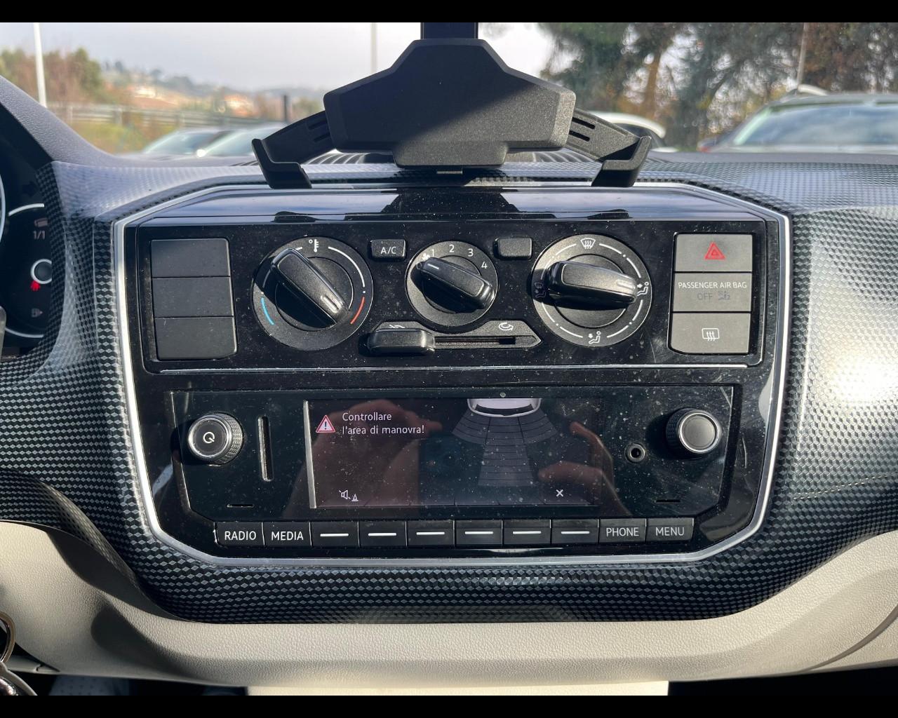 VOLKSWAGEN up! - 1.0 5p. move up!