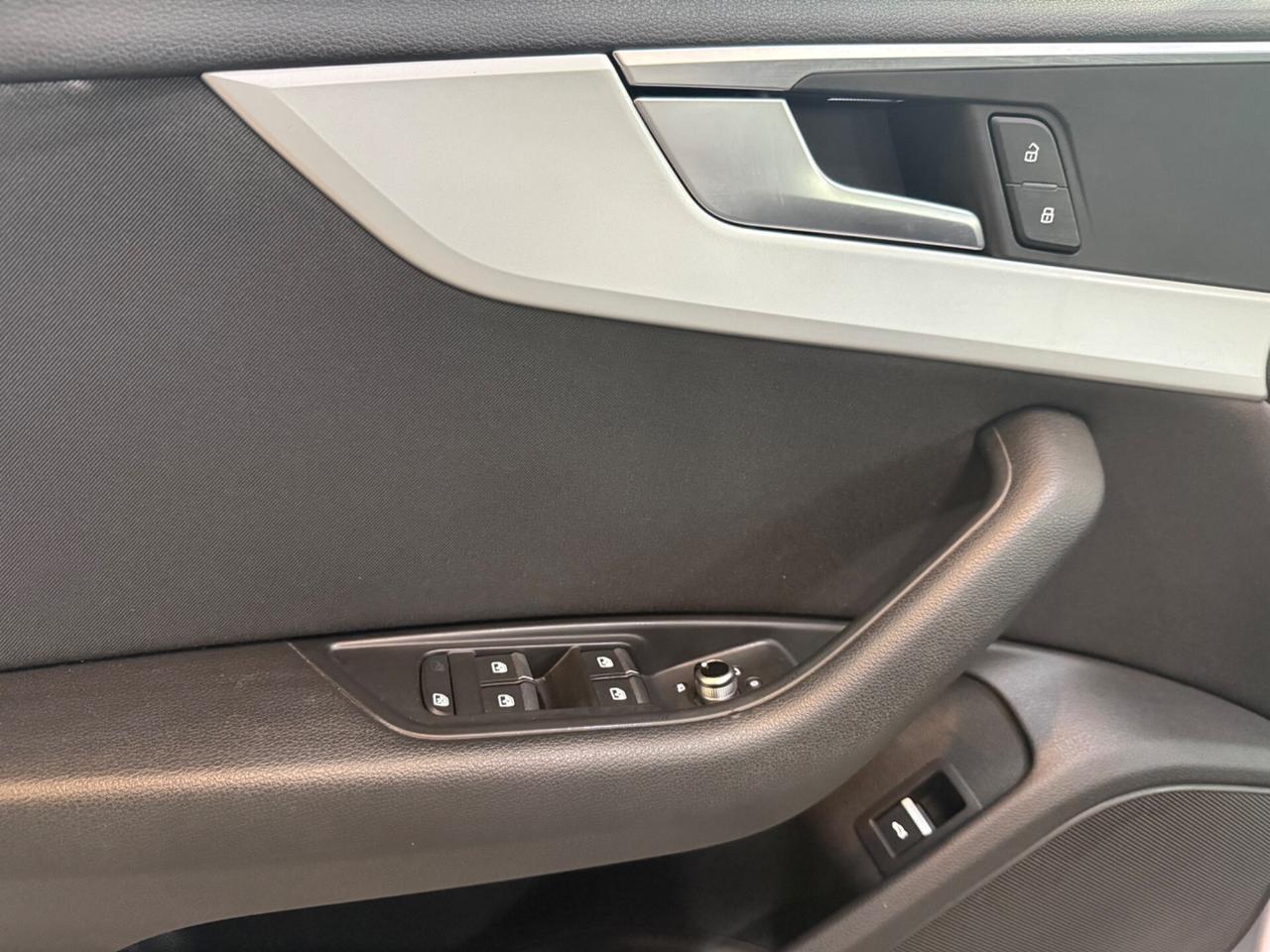 Audi A4 Avant 2.0 TDI 122 CV Business Sport