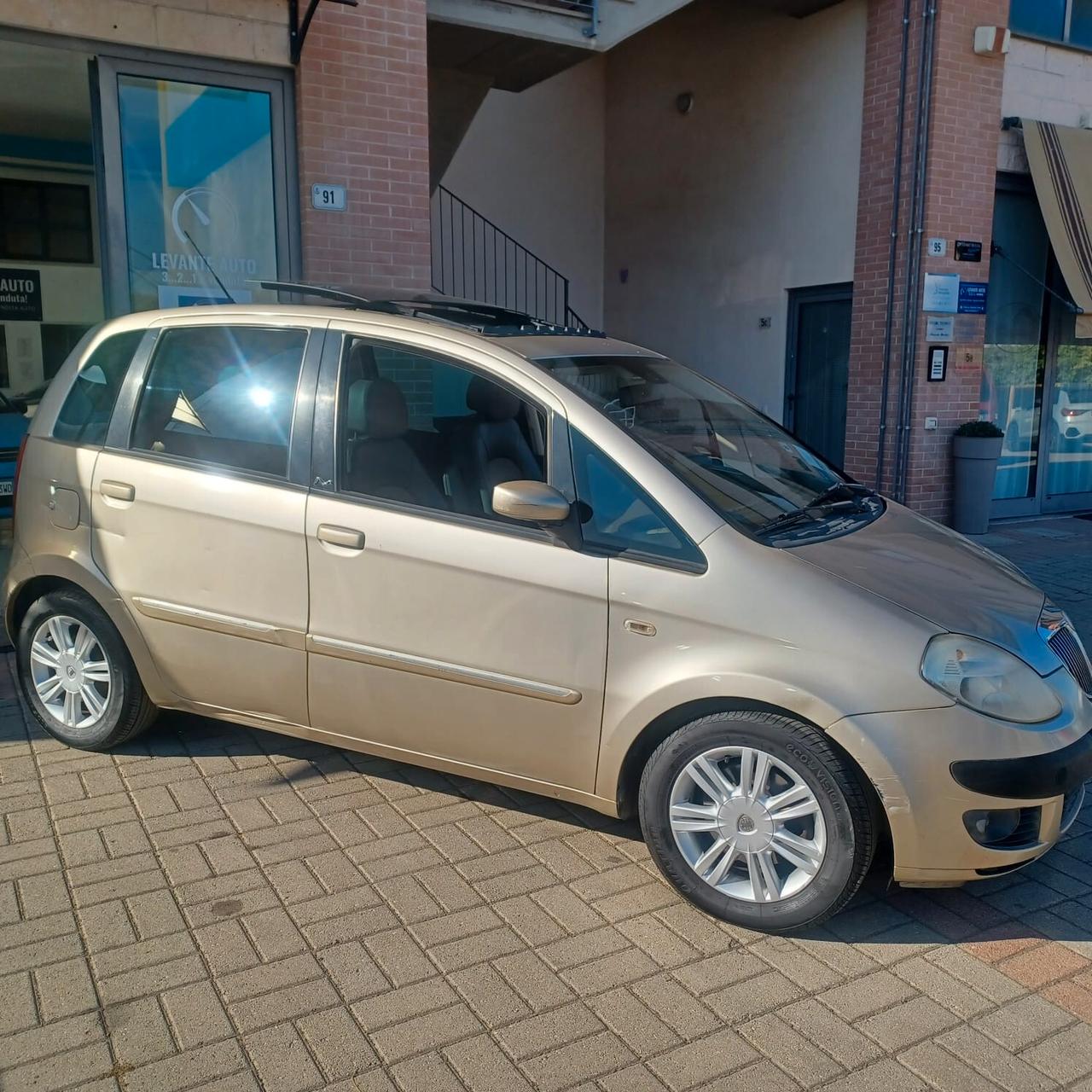 TETTO APRIBILE MUSA 1.3 MJTD MOTORE OTTIMO