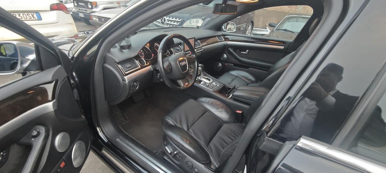 Audi A8 S8 5.2 V10 quattro tiptronic