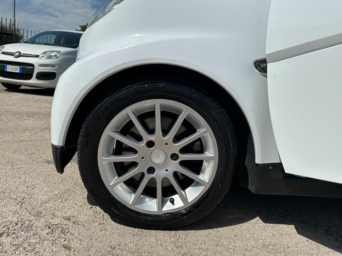 Smart ForTwo 1000 45 kW MHD coupé pure