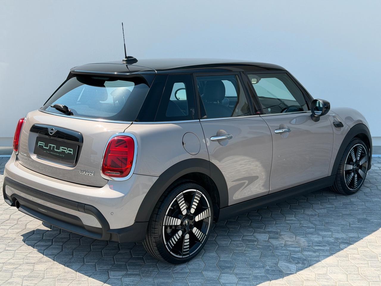 Mini 1.5 Cooper Yours Trim