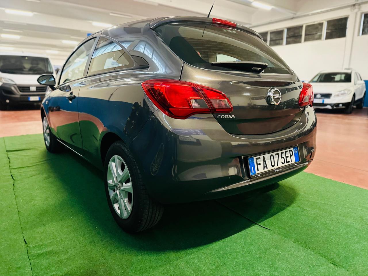Splendida Opel Corsa 1.3/2015/euro6/ok neopatentati