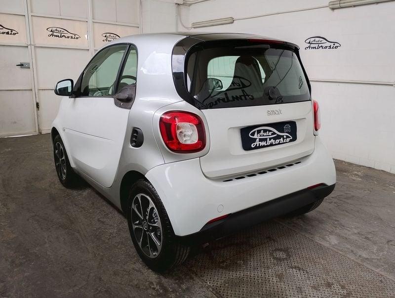 smart fortwo fortwo 70 1.0 Passion