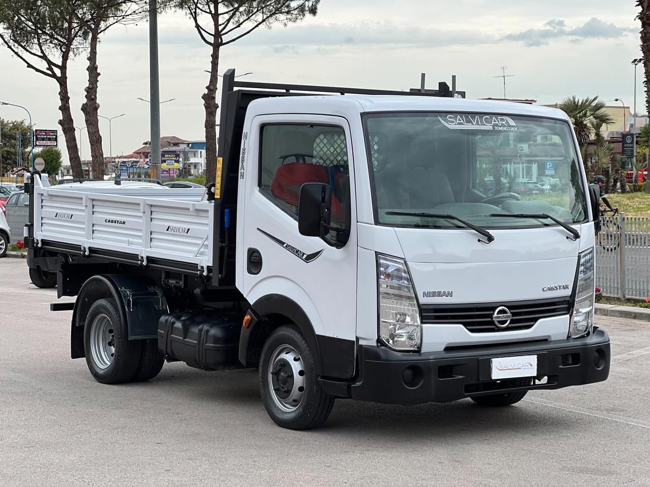 NISSAN CABSTAR 35.13 RIBALTABILE TRILATERALE