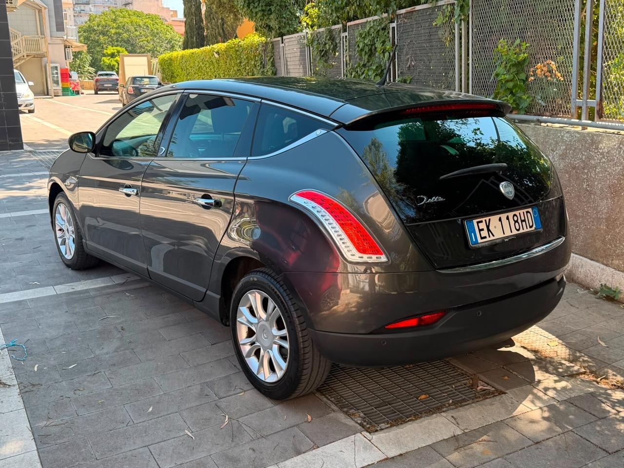 Lancia Delta 1.6 MJT DPF Silver