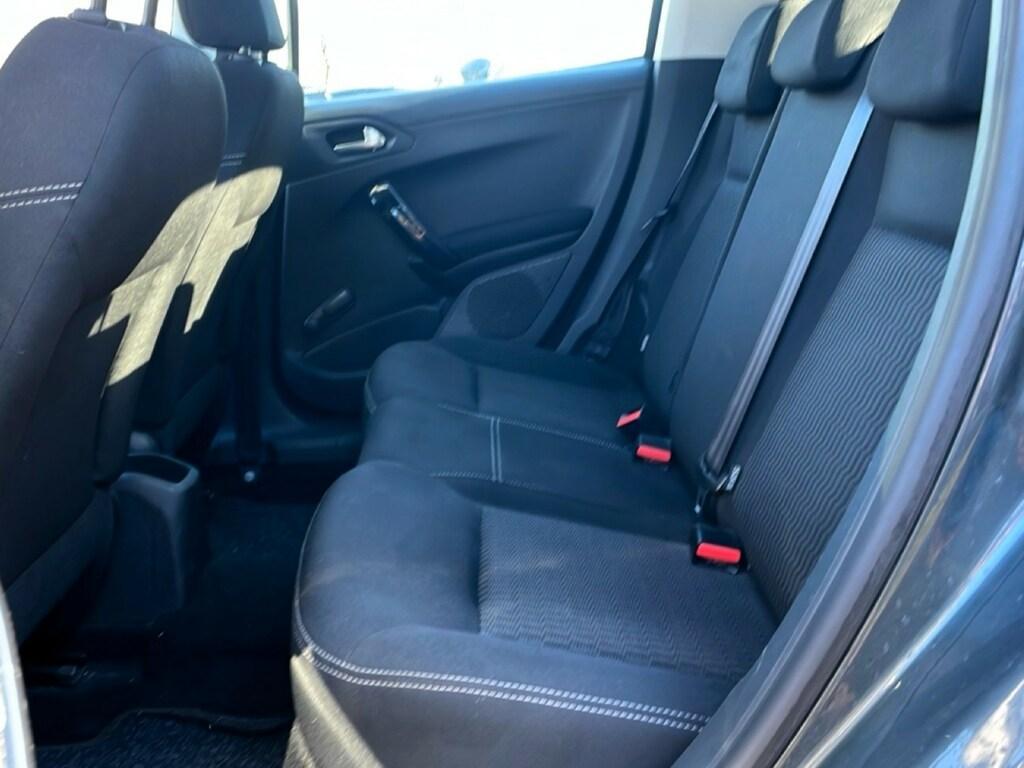 Peugeot 208 5 Porte 1.2 PureTech Allure