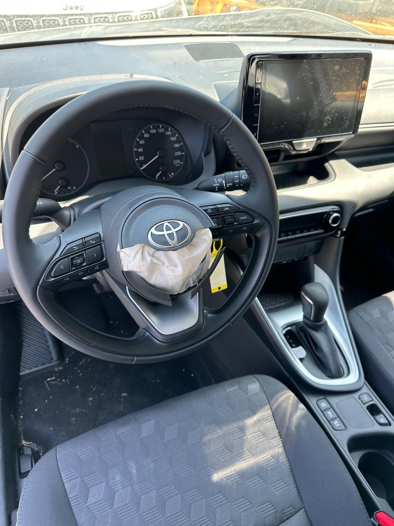 Toyota Yaris 1.5 Hybrid INCIDENTATA