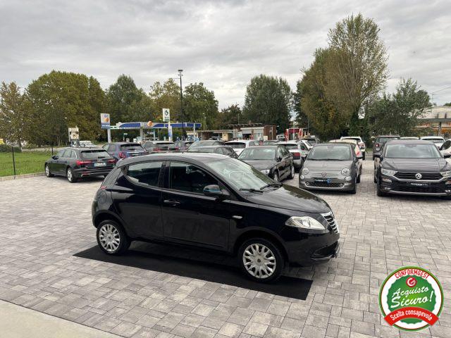 LANCIA Ypsilon 5 porte Metano Ecochic ANCHE PER NEOPATENTATI