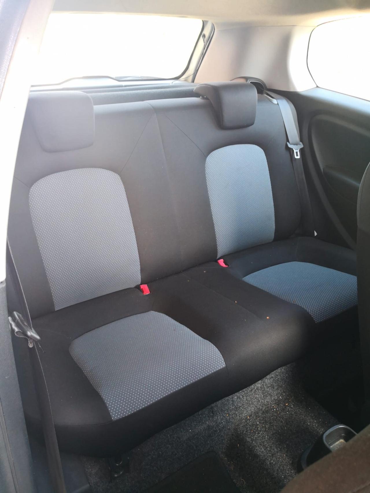 Fiat Grande Punto 1.2 3 porte ***NEOPATENTATI***DISTRIBUZIONE FATTA***