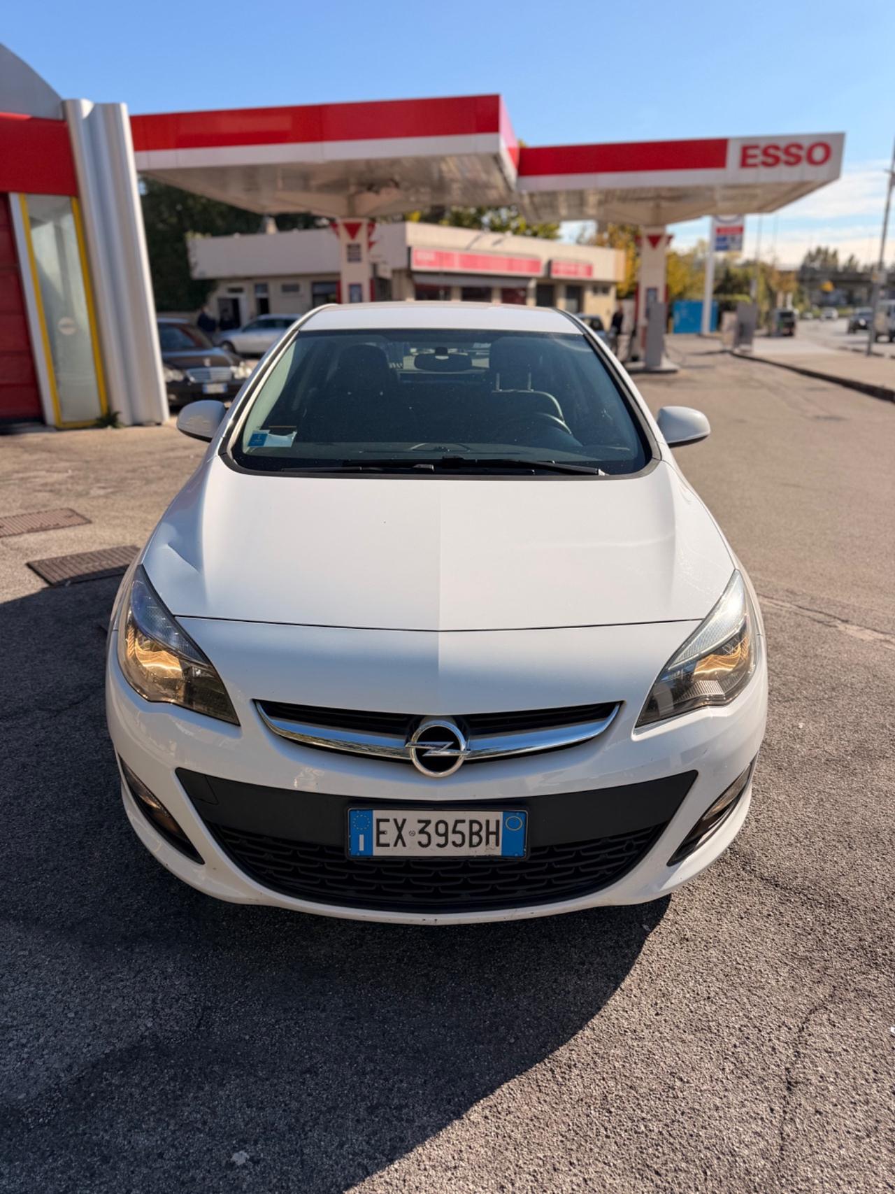 Opel Astra 1.6 CDTI euro6 Neopatentati €2850