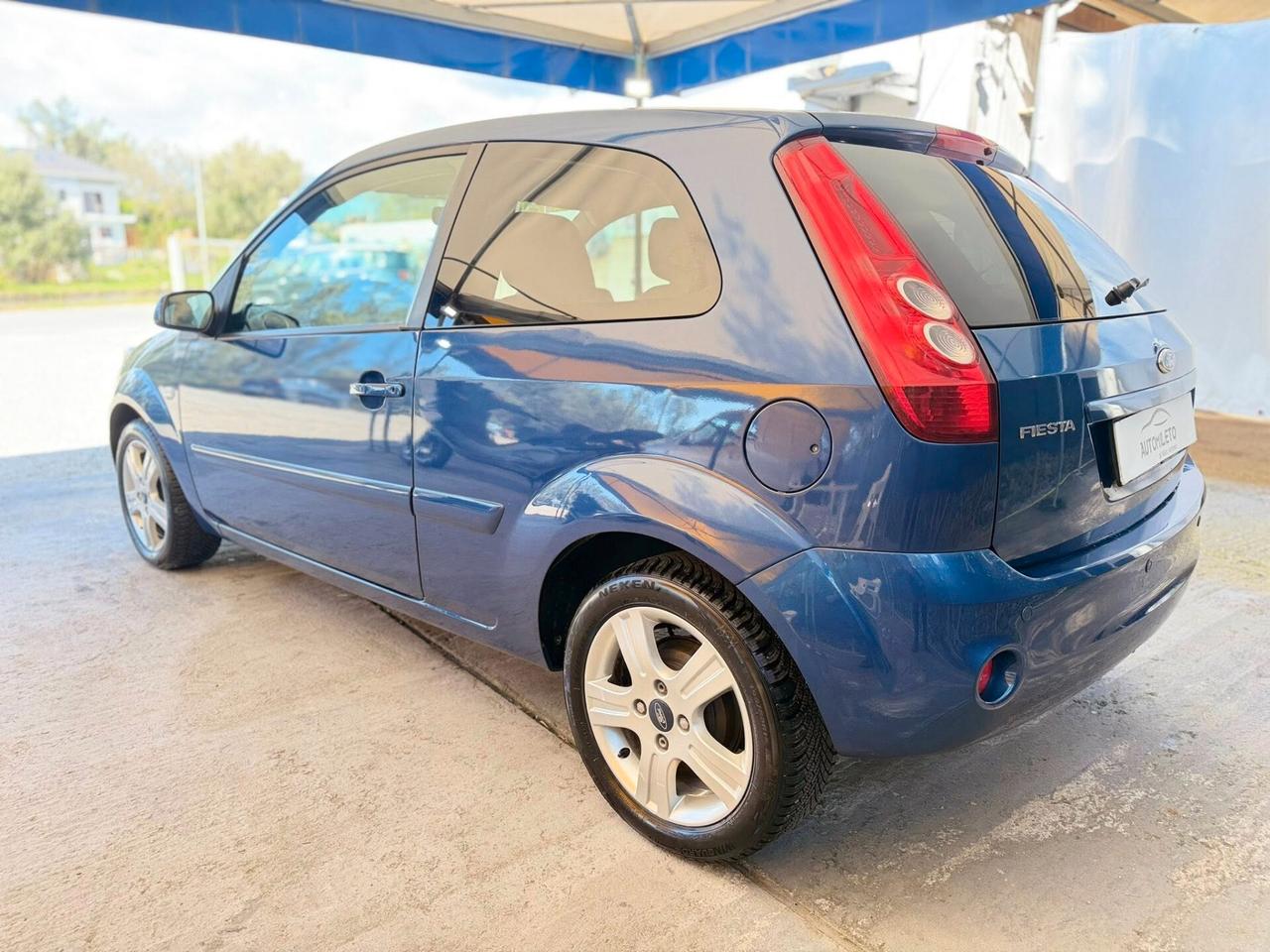 Ford Fiesta 1.2 16V 3p. Ghia