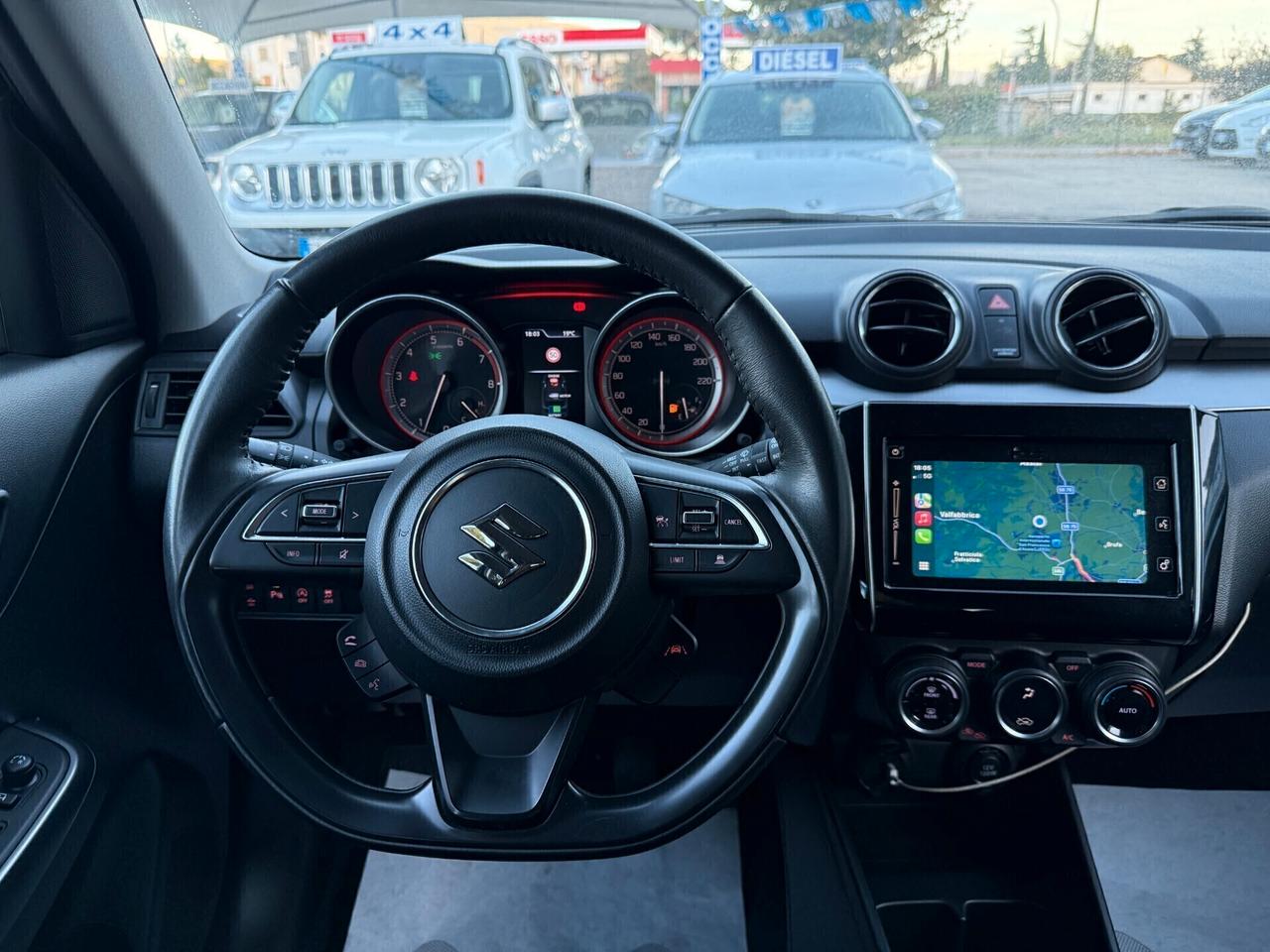 "UNA CHICCA" Suzuki Swift 1.2 Hybrid 4x4 AllGrip Top