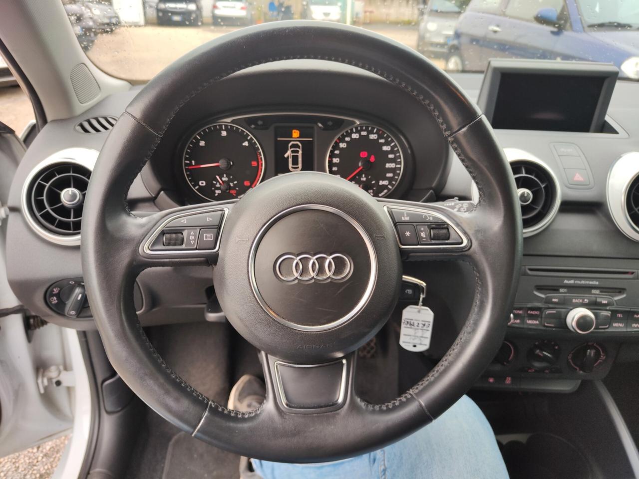 Audi A1 1.6 TDI Ambition 90 Cv del 2012