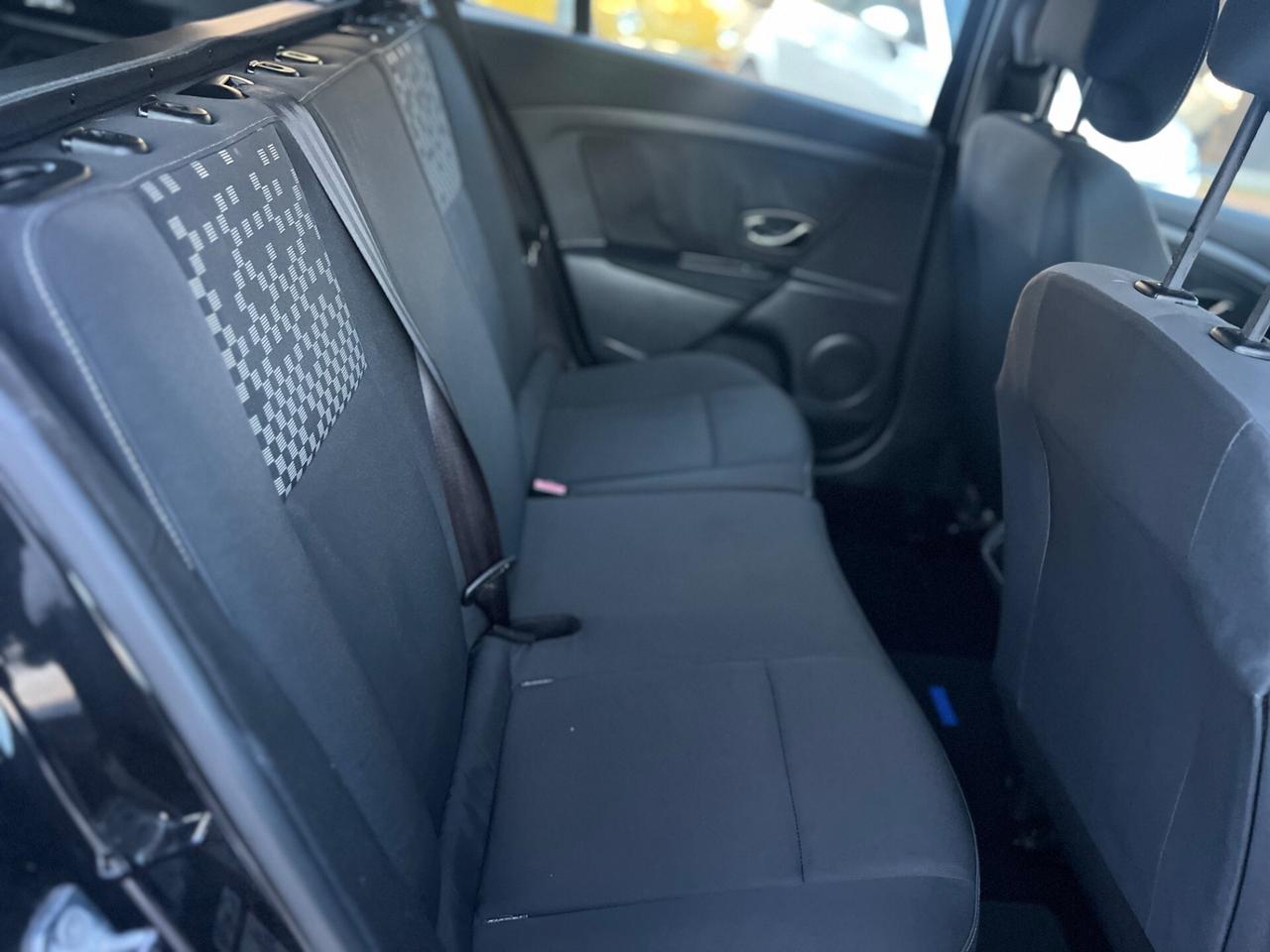 Renault Megane 1.5 Diesel - Garanzia 12 Mesi