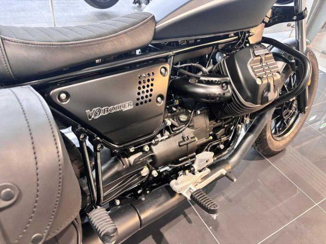MOTO GUZZI V9 Bobber -