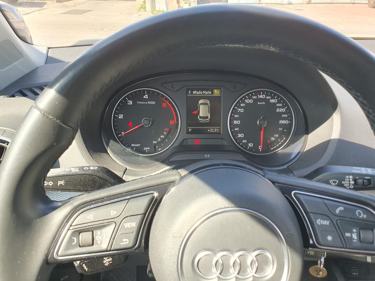 Audi Q2 30 TDI S tronic Business