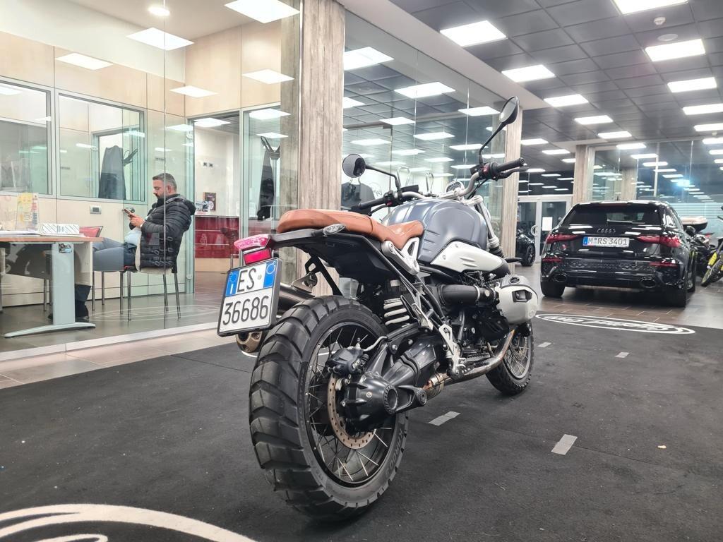 BMW R NINE T
