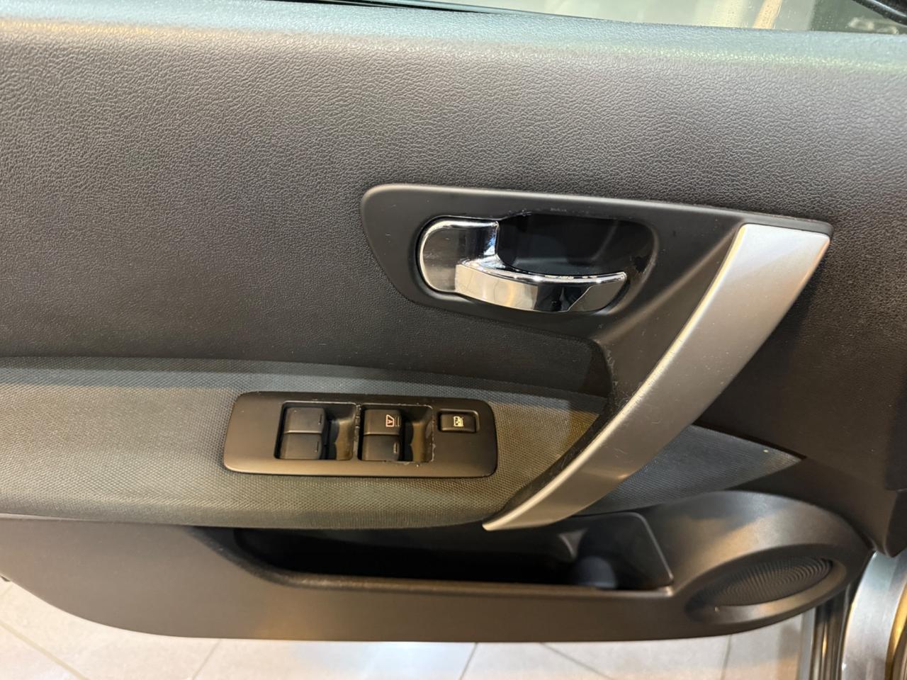 Nissan Qashqai 1.5 dci Visia TETTO PANORAMICO 122.000KM !!