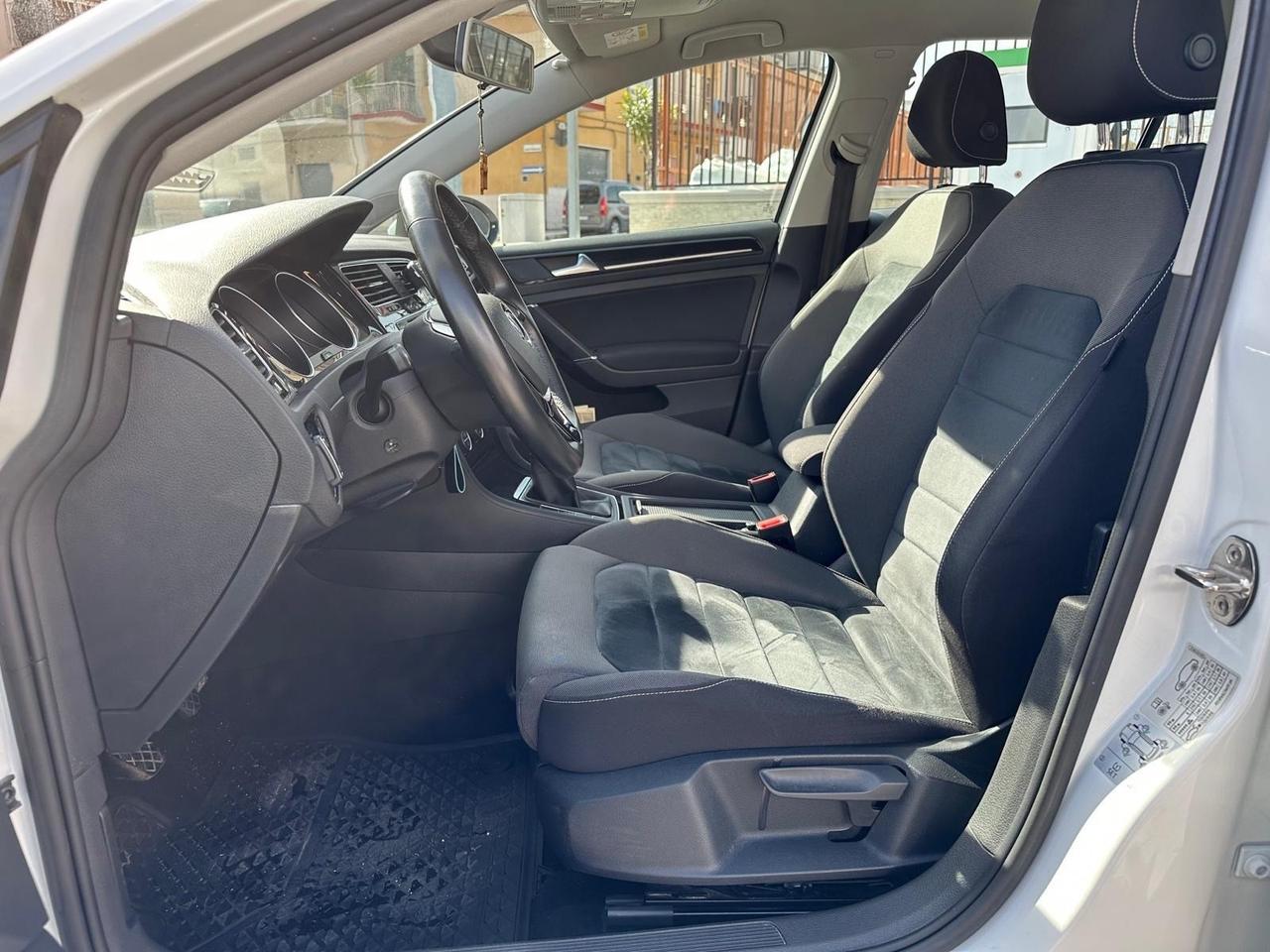 Volkswagen Golf 1.6 TDI 110 CV 5p. Highline BlueMotion Technology