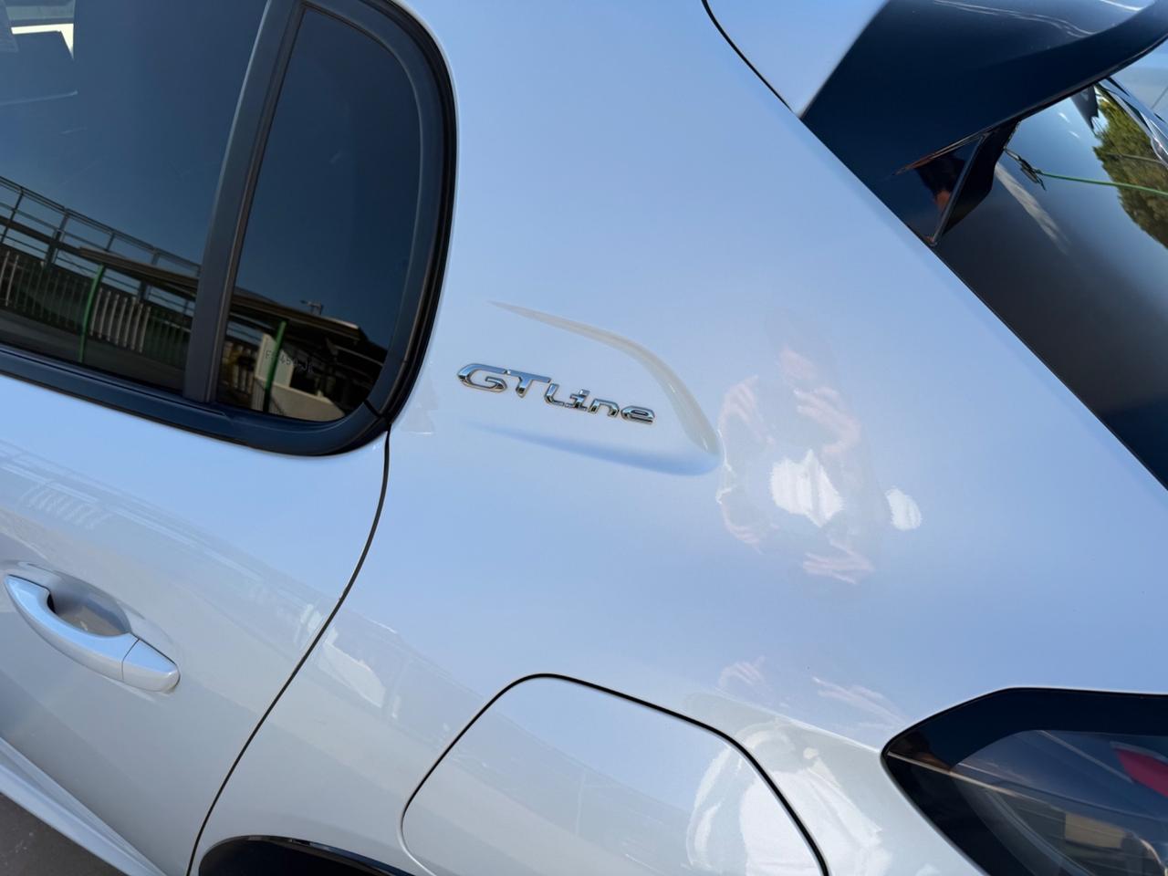 Peugeot 208 PureTech 100 Stop&Start EAT8 5 porte GT Line