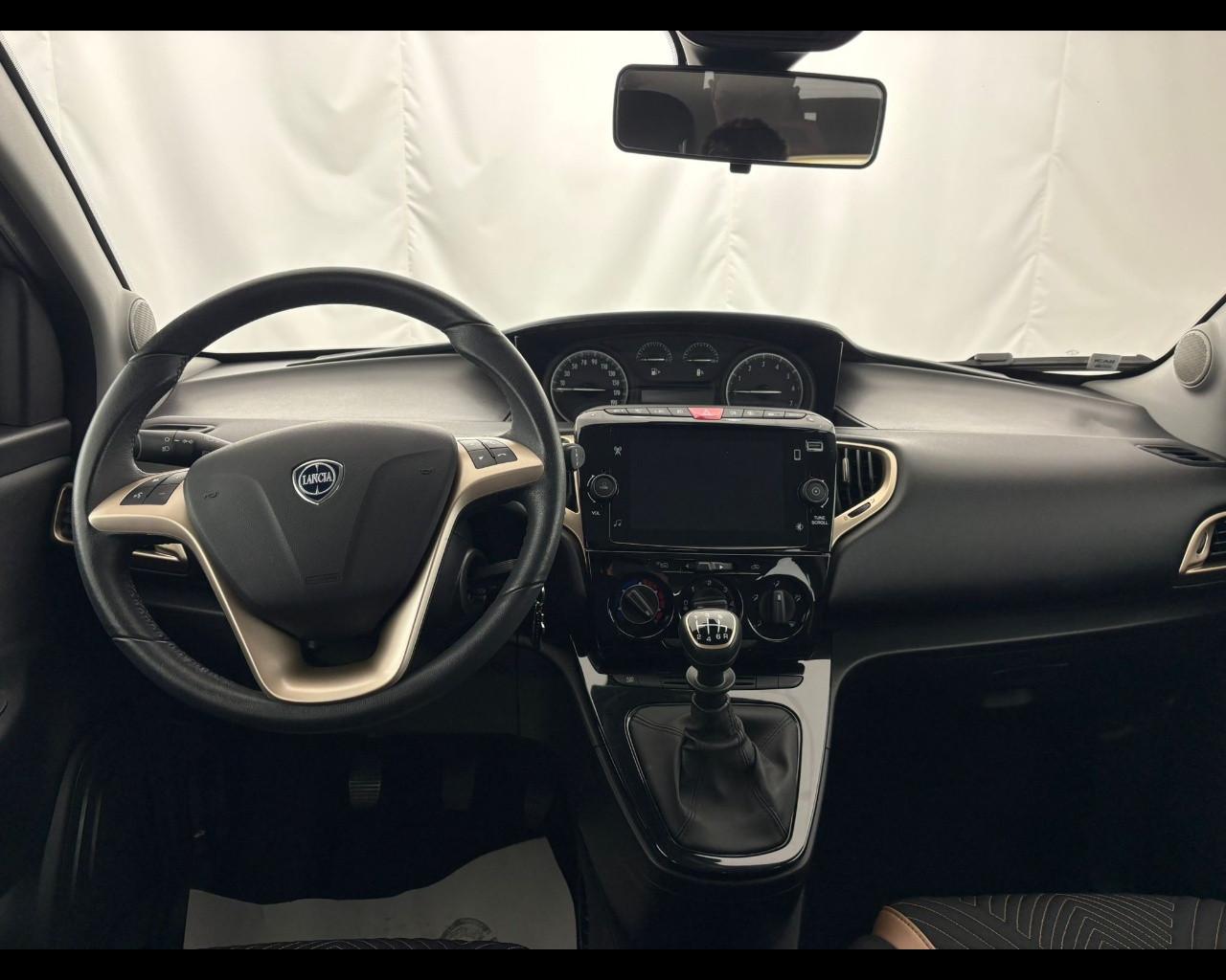 LANCIA Ypsilon 1.0 firefly hybrid Alberta Ferretti s&s 70cv 5p.ti