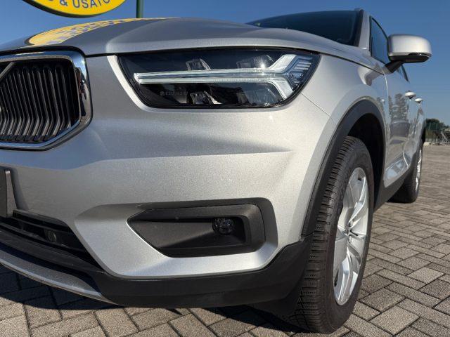 VOLVO XC40 D3 AWD Geartronic Momentum