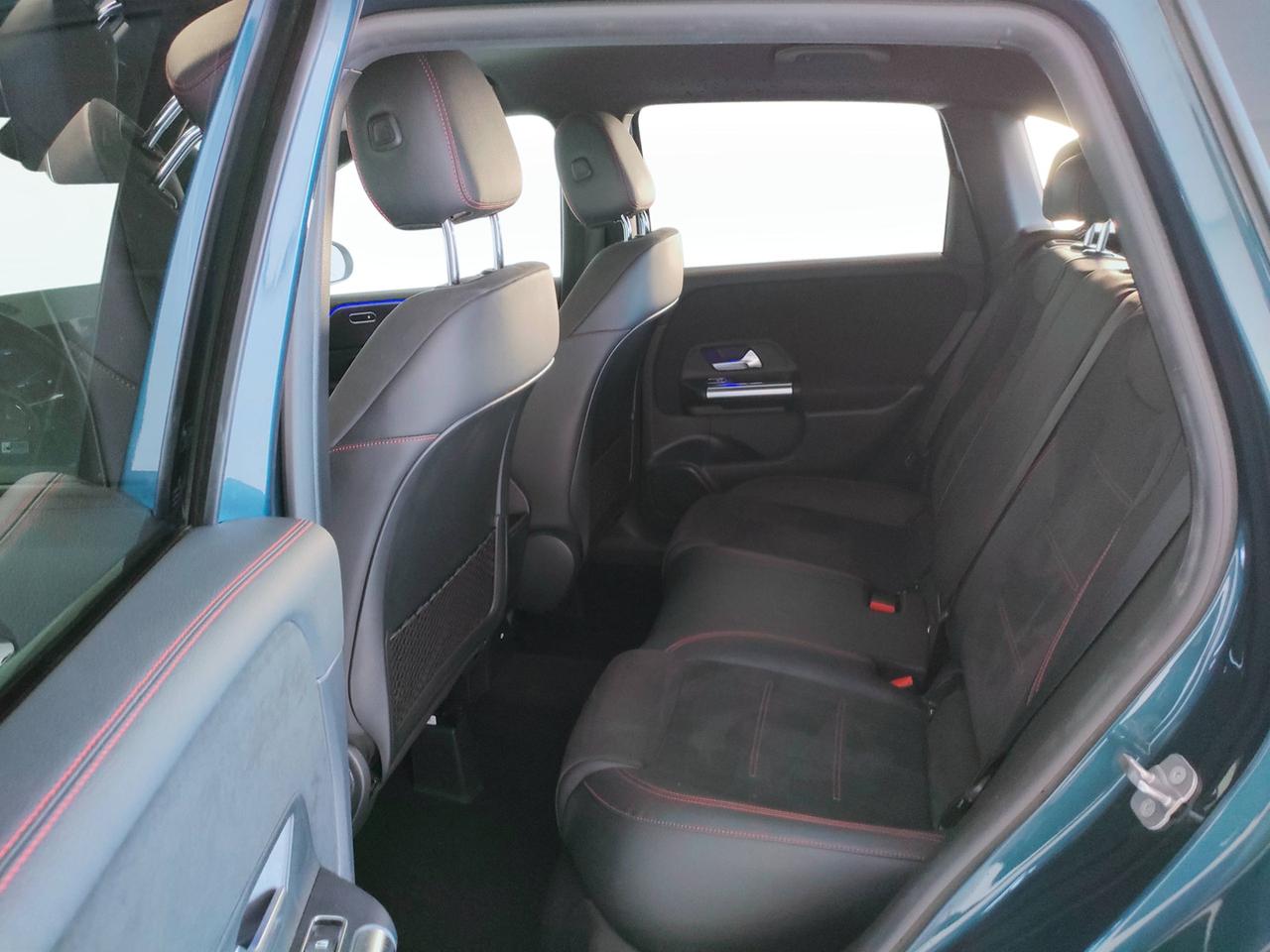 Mercedes-Benz Classe B - W247 2023 - B 180 d AMG Line Advanced Plus auto