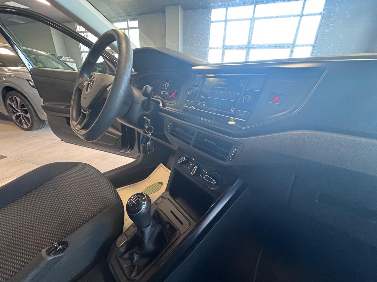 VOLKSWAGEN POLO 1.0 BENZINA COMFORTLINE 5 PORTE