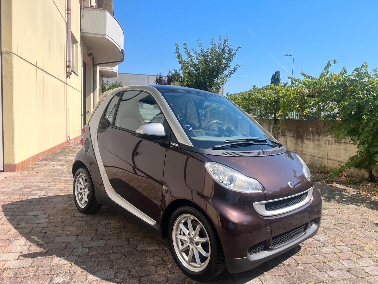 Smart ForTwo 1000 52 kW coupé limited two
