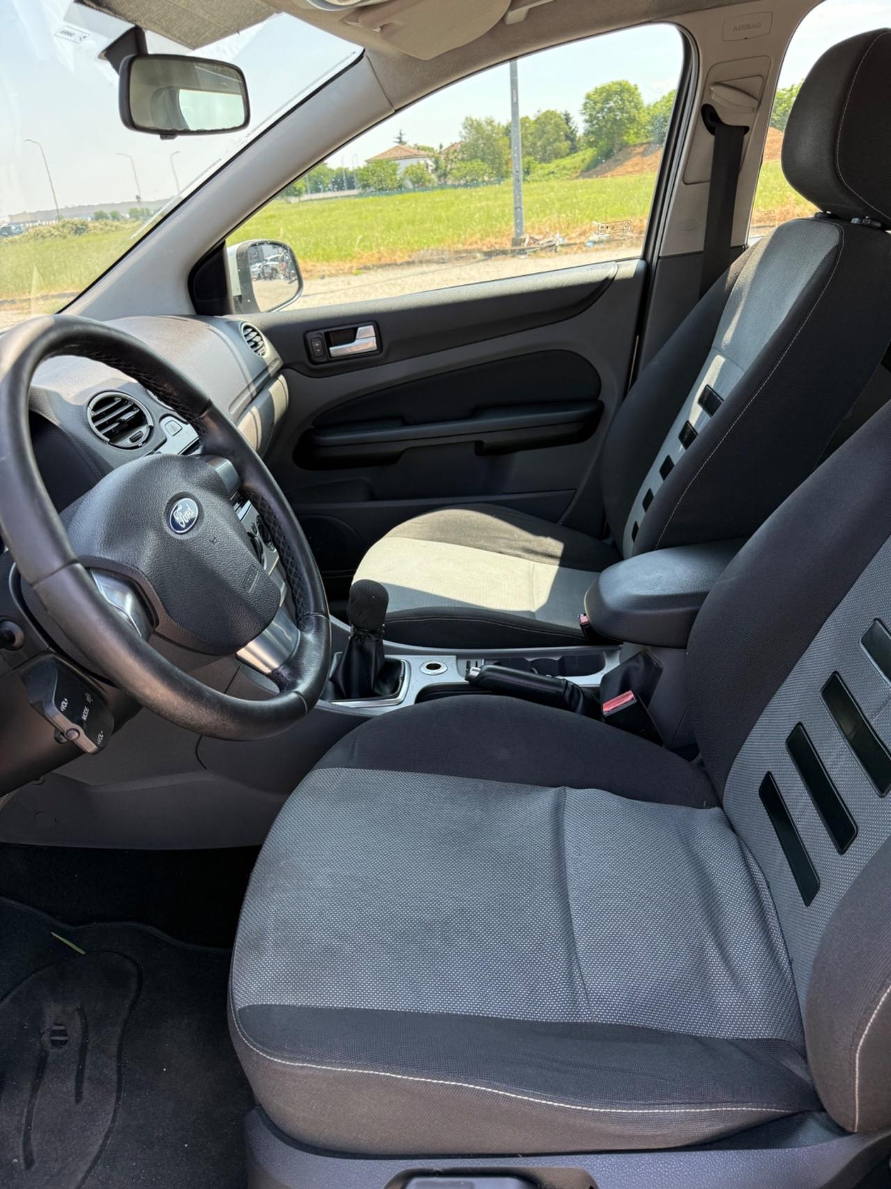 Ford Focus 1.6 (100CV) 5p. Titanium