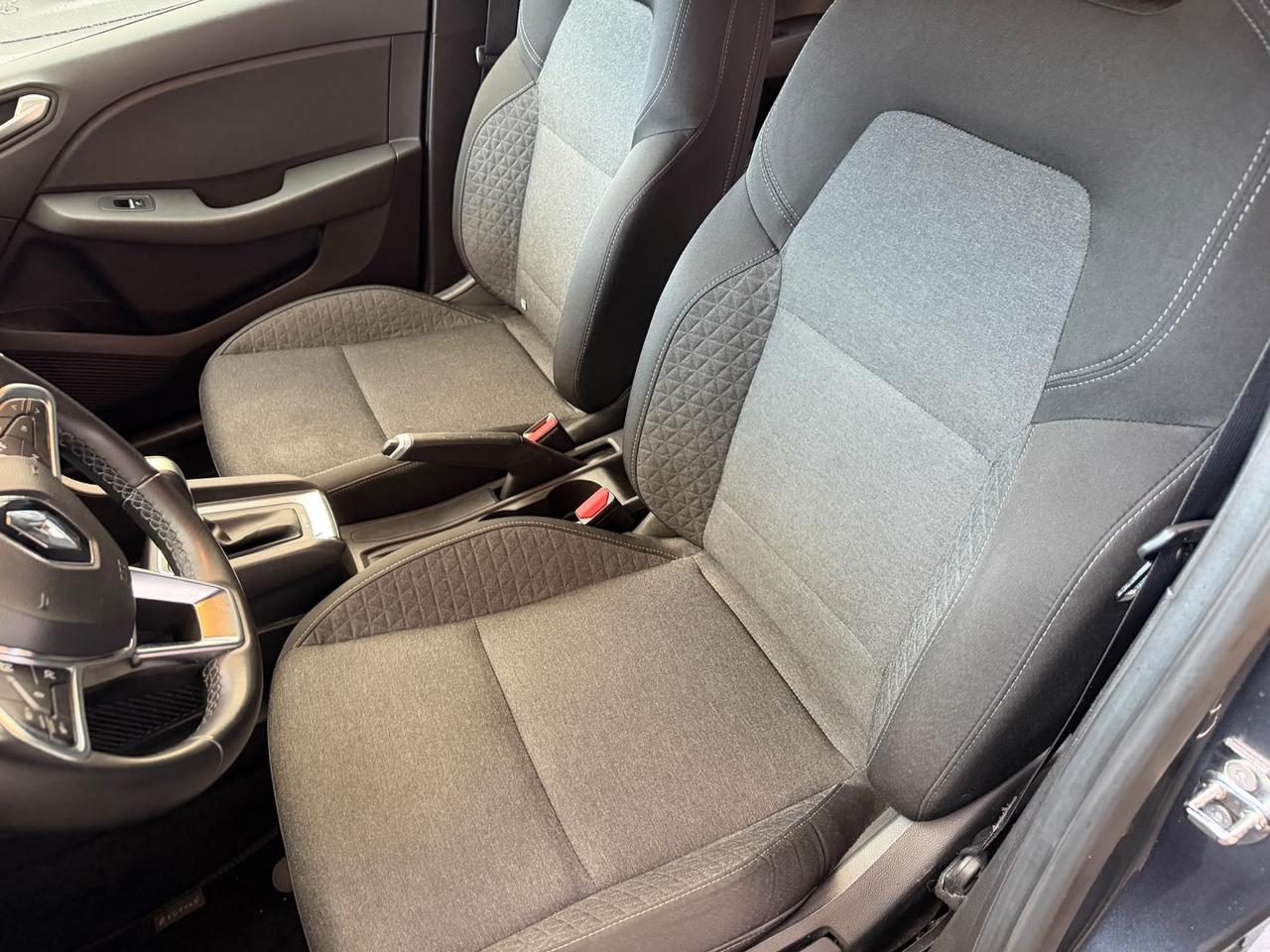 Renault Clio Full Hybrid E-Tech 140 CV 5 porte