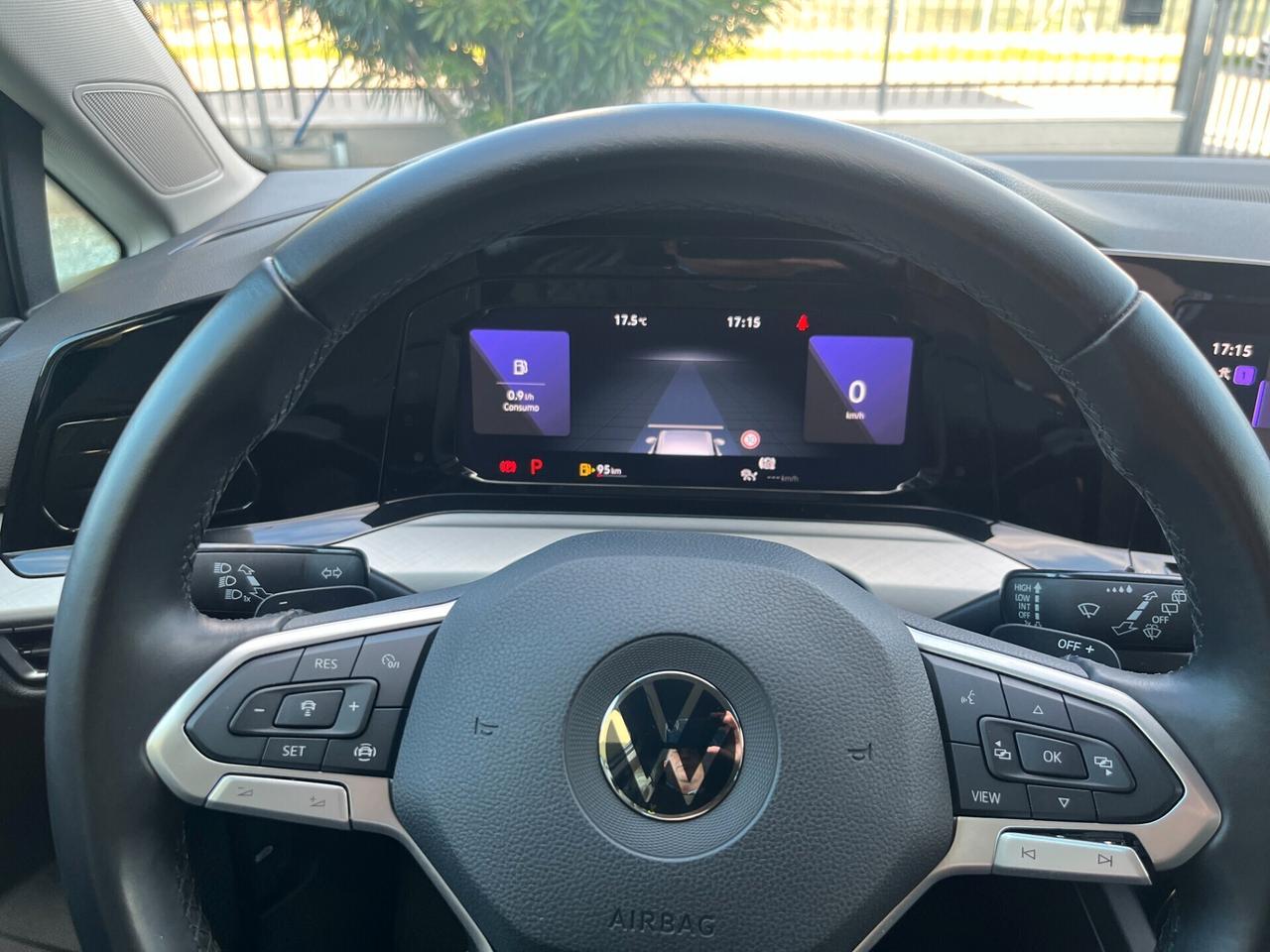 Volkswagen Golf 1.5 eTSI 150 CV EVO ACT DSG Life