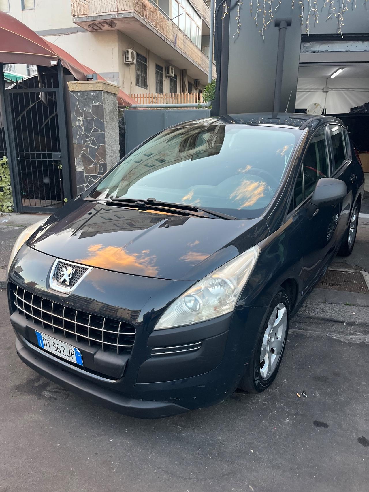 Peugeot 3008 1.6 HDi 110CV cambio robotizzato Outdoor