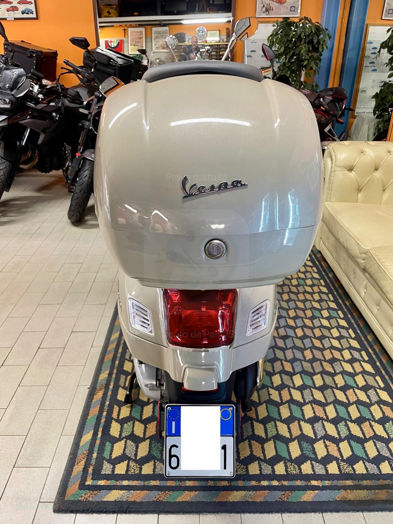Piaggio GTS 300 BAULETTO PORTAPACCHI ANTERIORE
