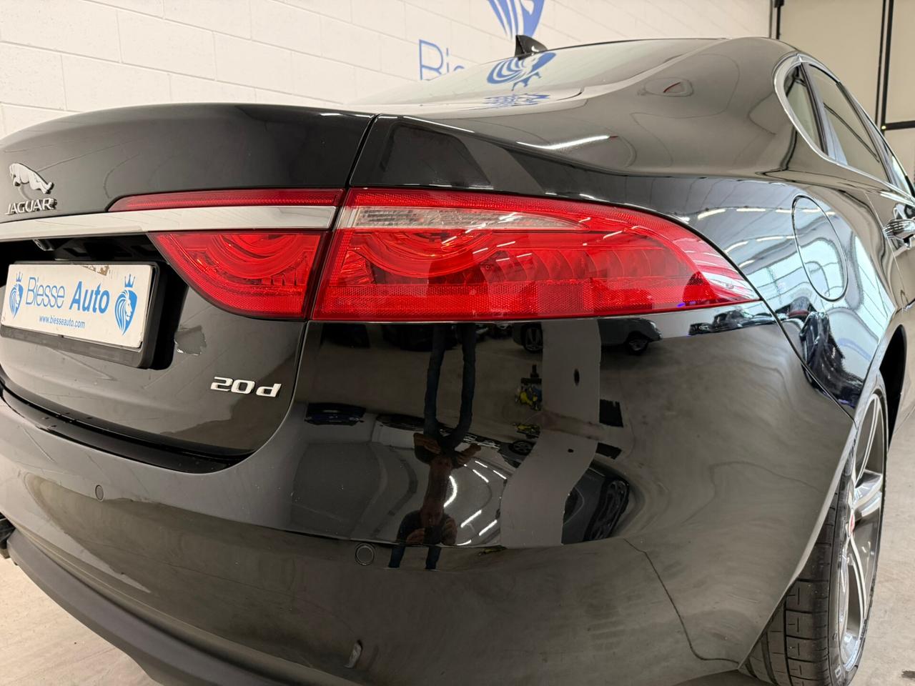 Jaguar XF 2.0 D 180 CV aut. Prestige