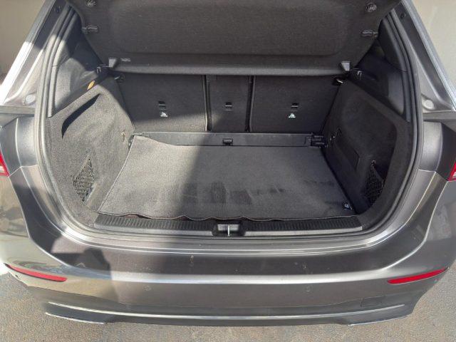 MERCEDES-BENZ B 200 d Progressive