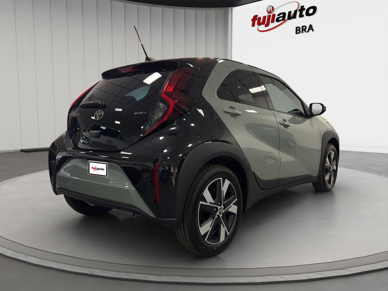 Toyota Aygo X 1.5 hybrid Icon e-cvt