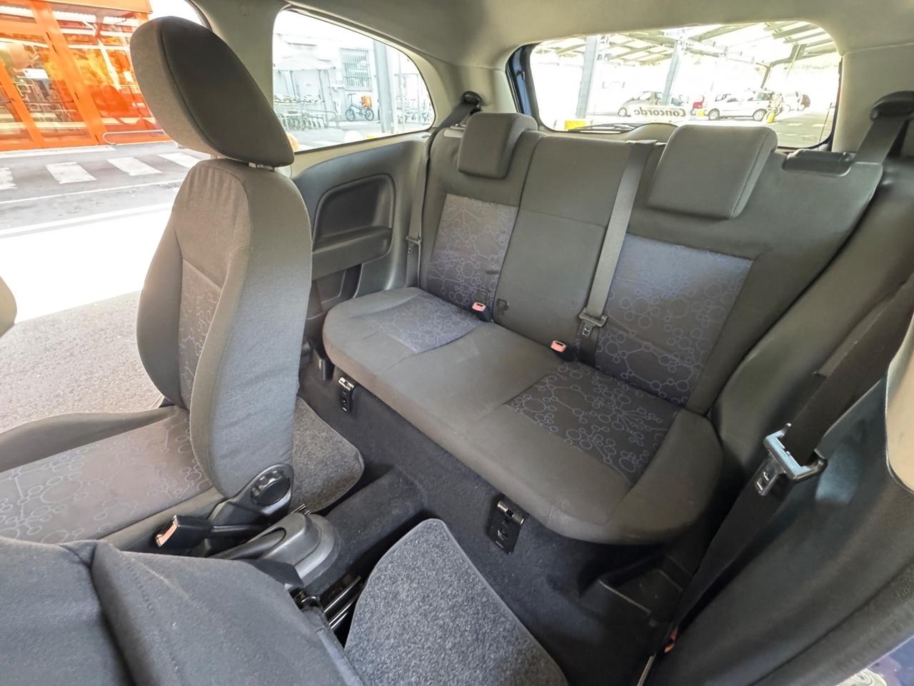 Ford Fiesta 1.2 16V 3p. Ghia 44.000km 2007