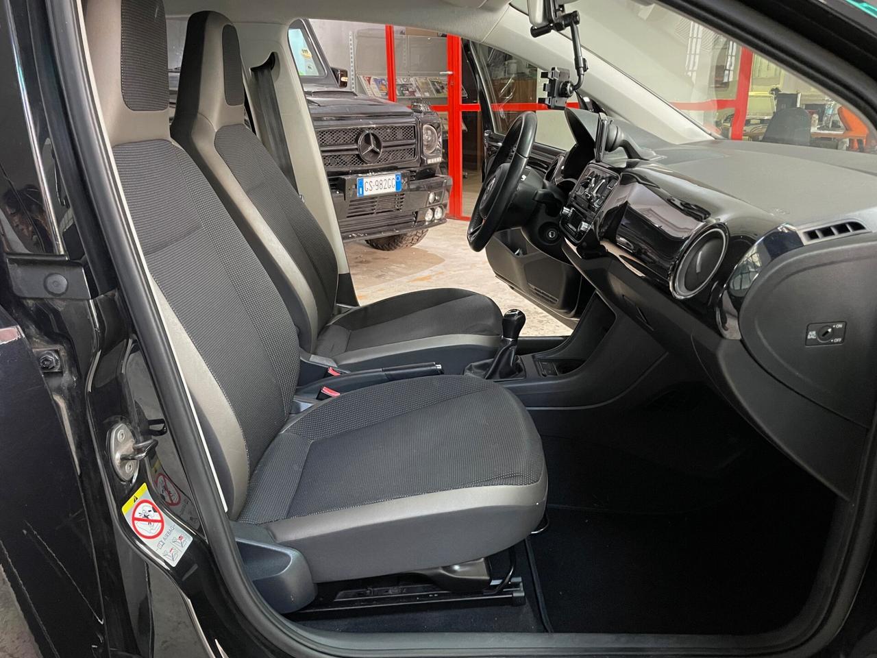 Volkswagen up! 1.0 5p. take