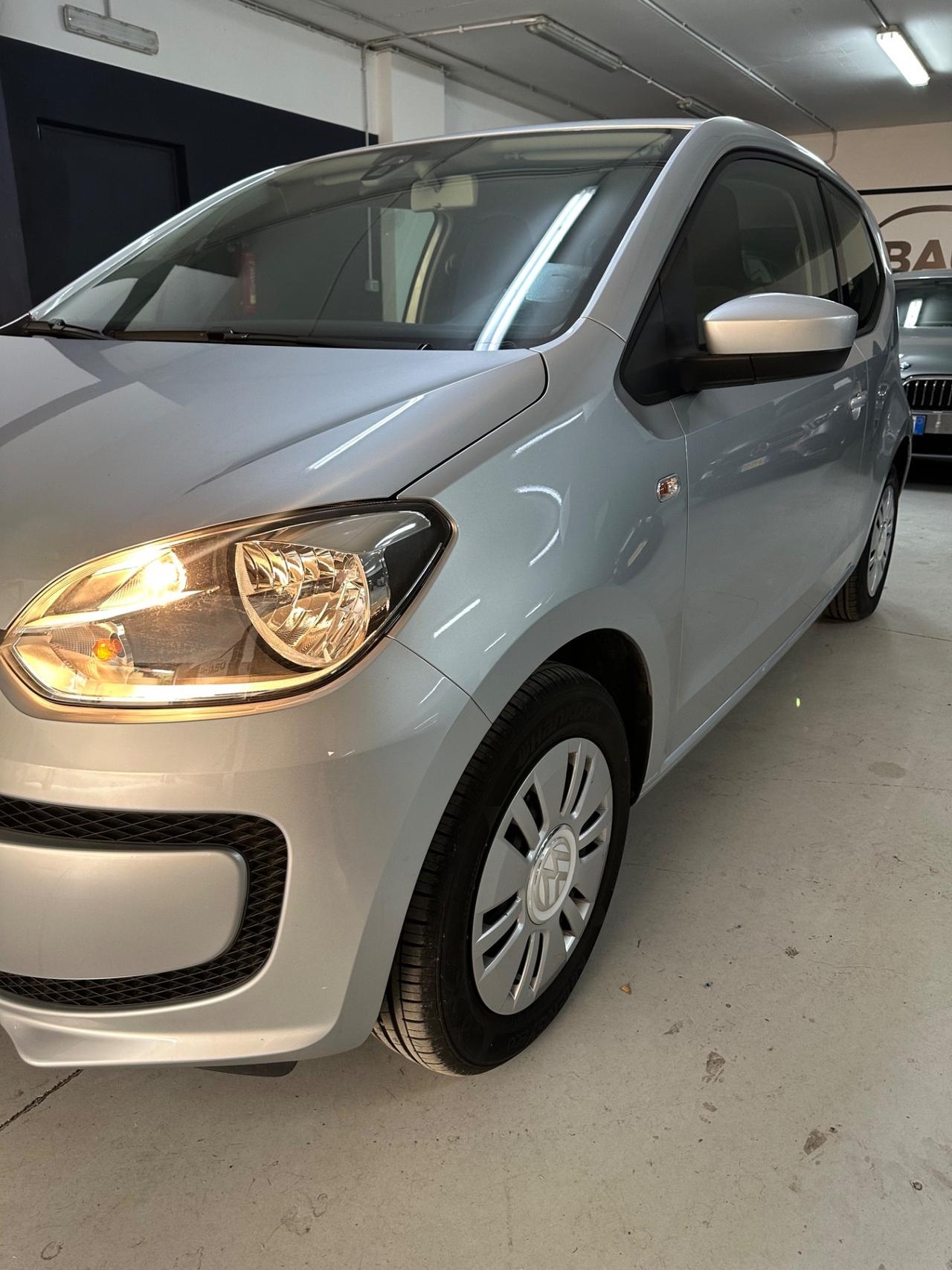Volkswagen up! 1.0 3p. take