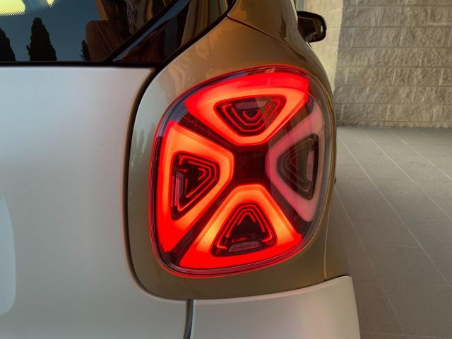 SMART ForTwo EQ Prime TETTO PAN-INTERNI IN PELLE-SEDILI RISCAL.