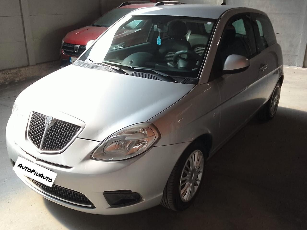 Lancia Ypsilon 1.2 Elle OK NEOPATENTATI