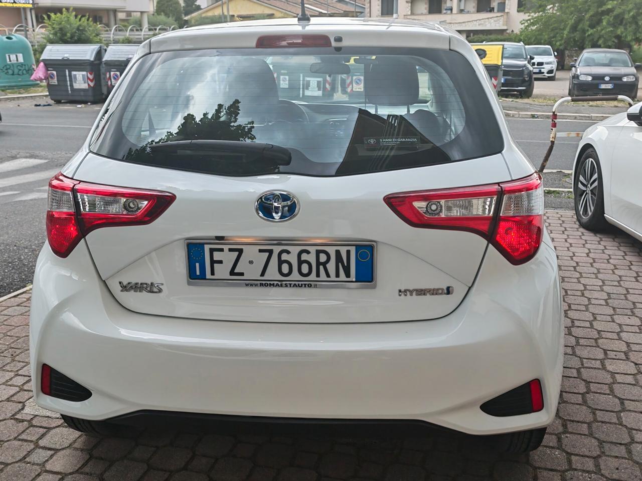 Toyota Yaris 1.5 Hybrid 5 porte Business