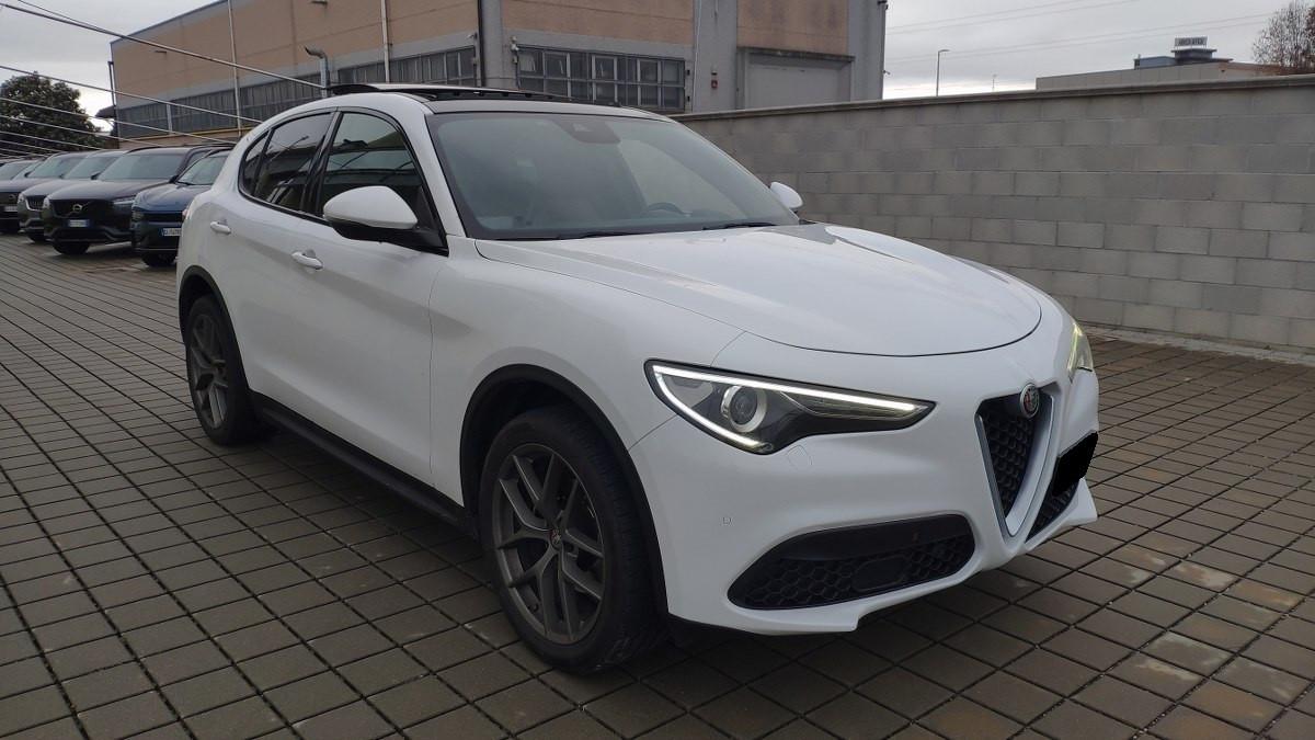 ALFA ROMEO Stelvio SOLO PER COMM SENZA GARANZIA (POMPA OLIO DA SOST.)