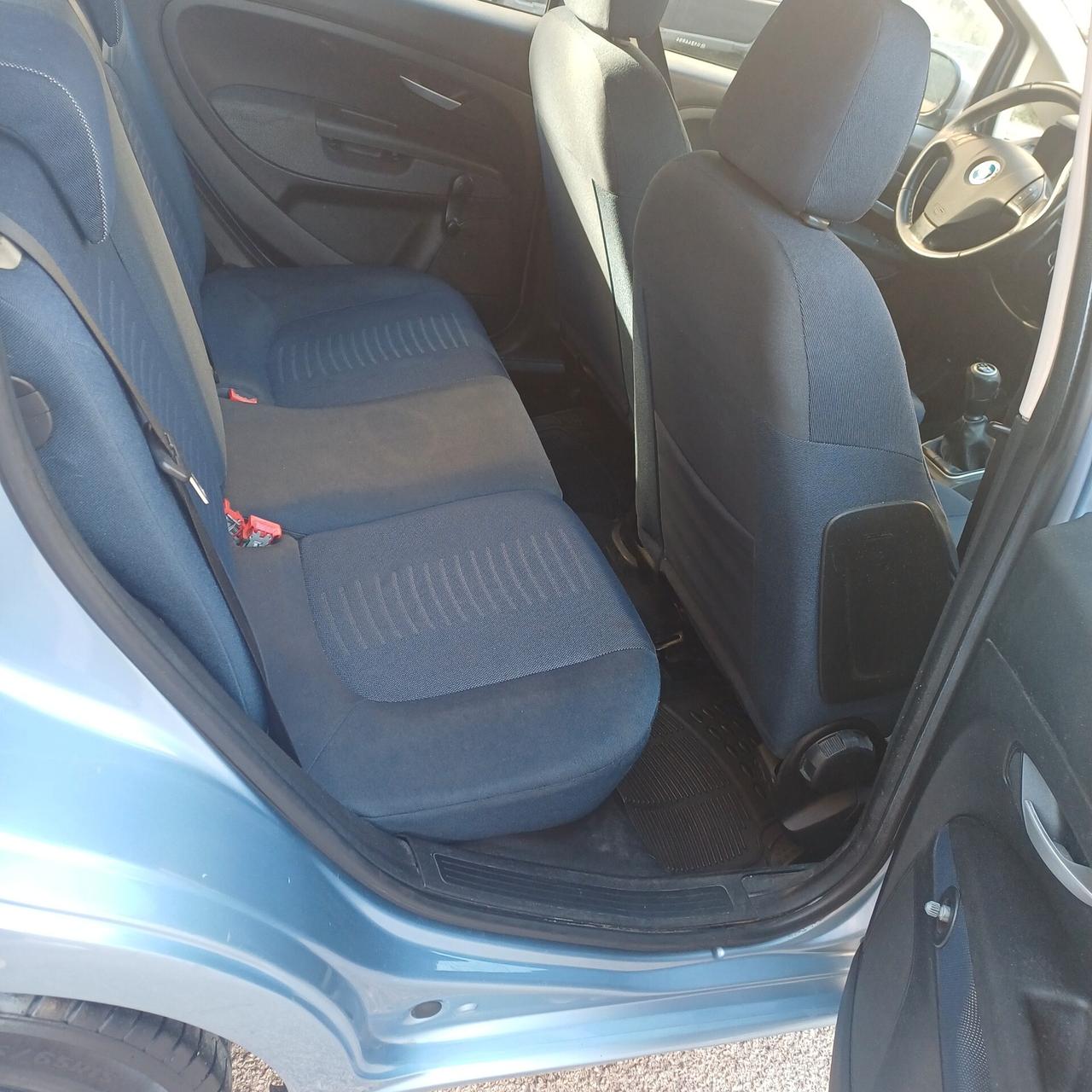Fiat Grande Punto 1.3 MJT 75 CV 5 porte Active