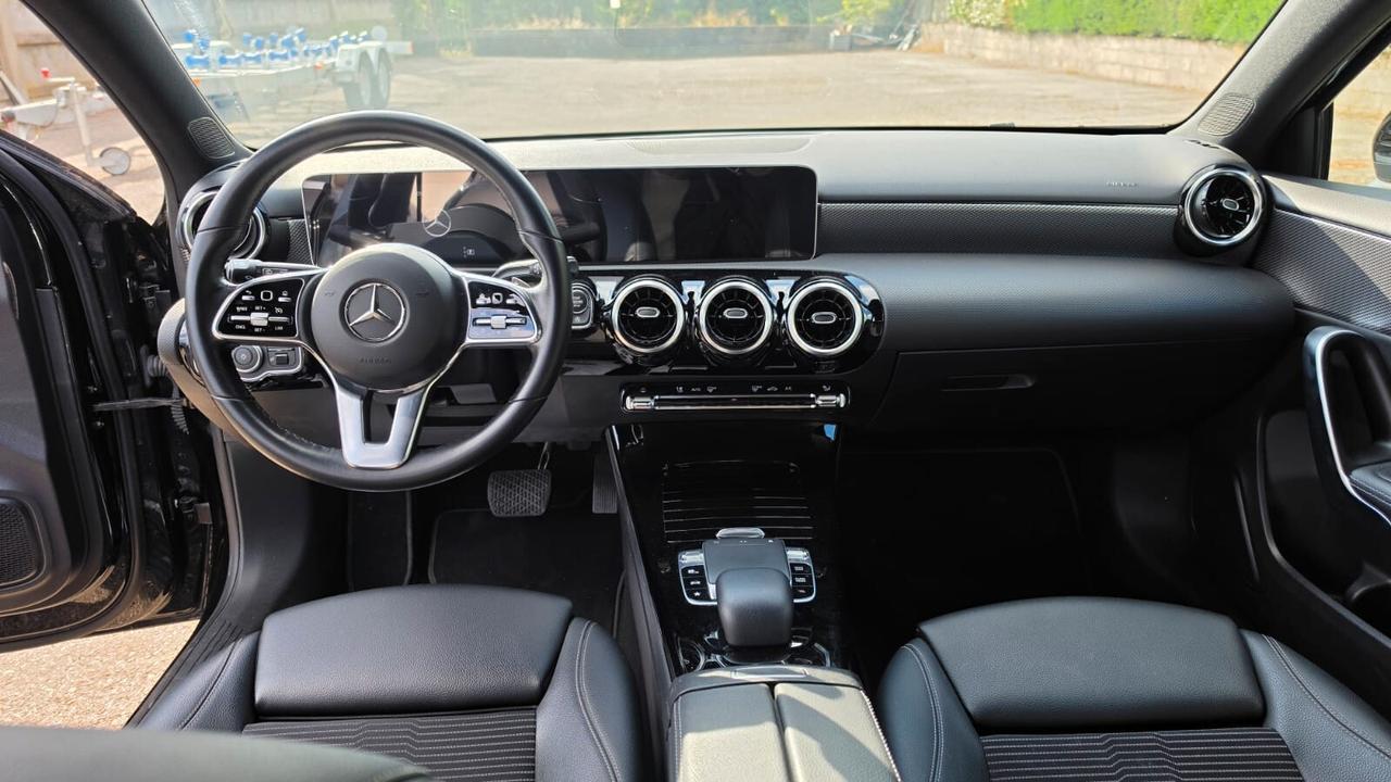 Mercedes-benz A 180 d Automatic Premium